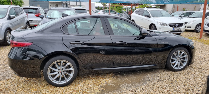 Alfa Romeo Giulia 2.2 JTD 210 h.p. Veloce Q4, снимка 3 - Автомобили и джипове - 46069368