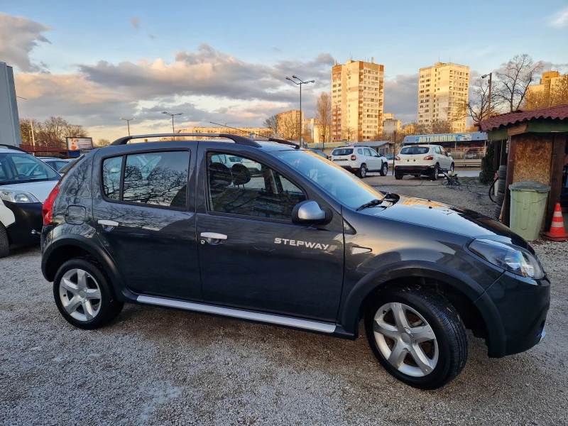 Dacia Sandero STEPWAY/1.6 газов инжекцион, снимка 4 - Автомобили и джипове - 46187183