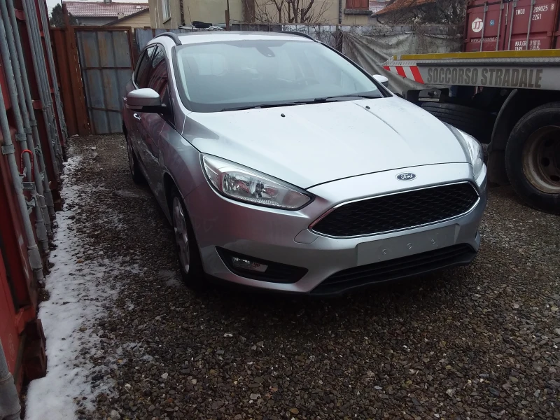 Ford Focus 1.5, снимка 11 - Автомобили и джипове - 48594967