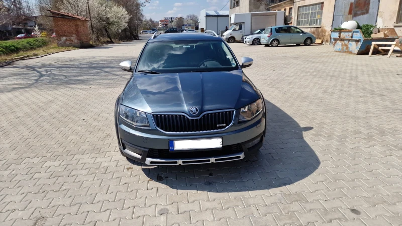 Skoda Octavia Scout 4x4, снимка 6 - Автомобили и джипове - 48688415