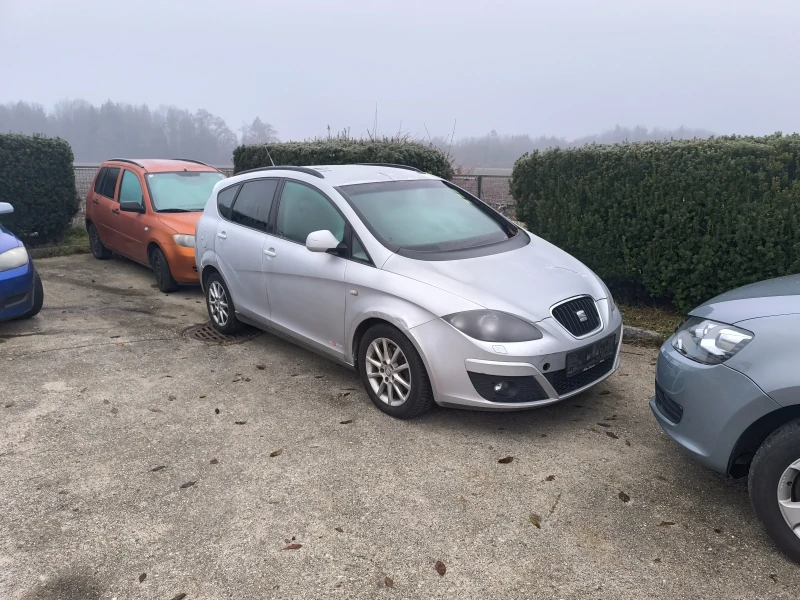 Seat Altea 1.6TDI, снимка 10 - Автомобили и джипове - 48765770