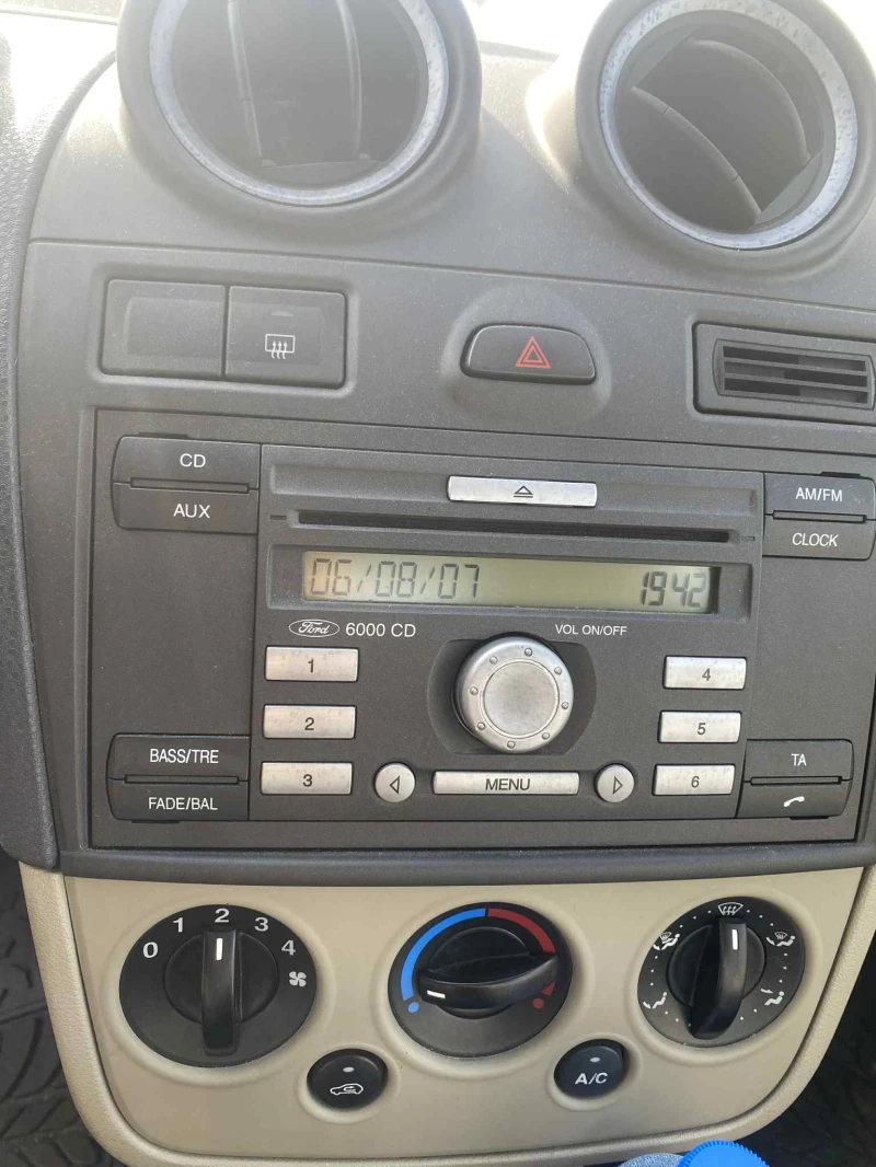 Ford Fiesta, снимка 3 - Автомобили и джипове - 51876525