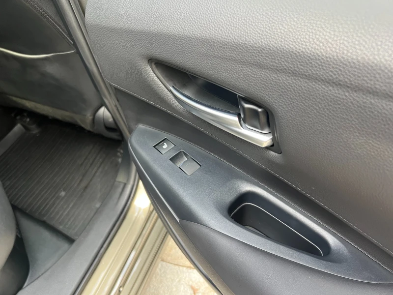 Toyota Corolla HYBRID PREMIUM, снимка 10 - Автомобили и джипове - 52754074