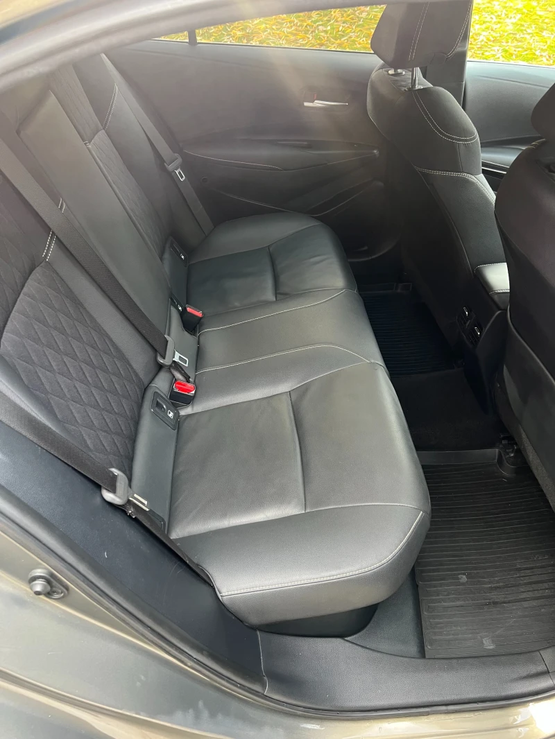 Toyota Corolla HYBRID PREMIUM, снимка 9 - Автомобили и джипове - 52754074