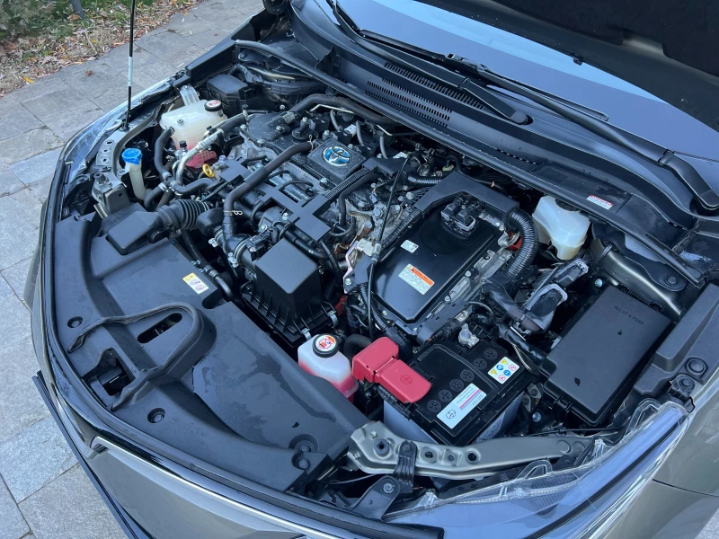 Toyota Corolla HYBRID PREMIUM, снимка 17 - Автомобили и джипове - 52754074