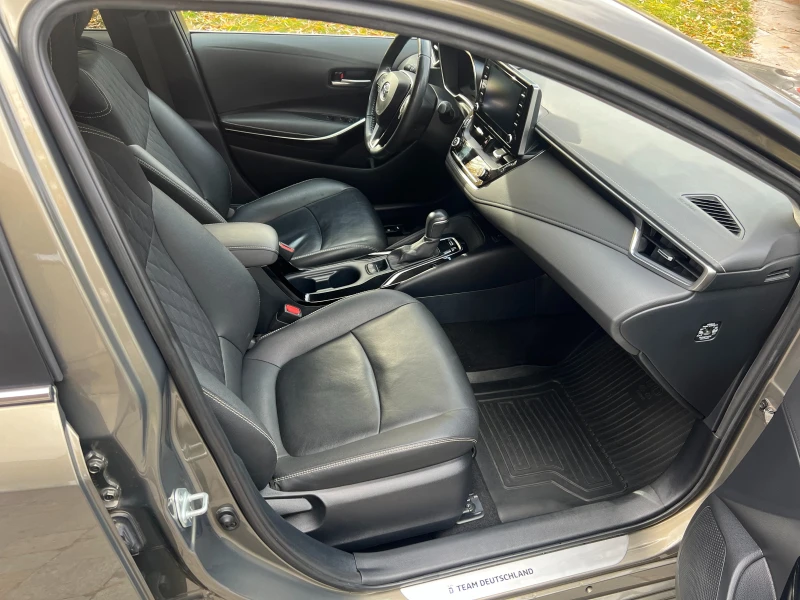 Toyota Corolla HYBRID PREMIUM, снимка 8 - Автомобили и джипове - 52754074