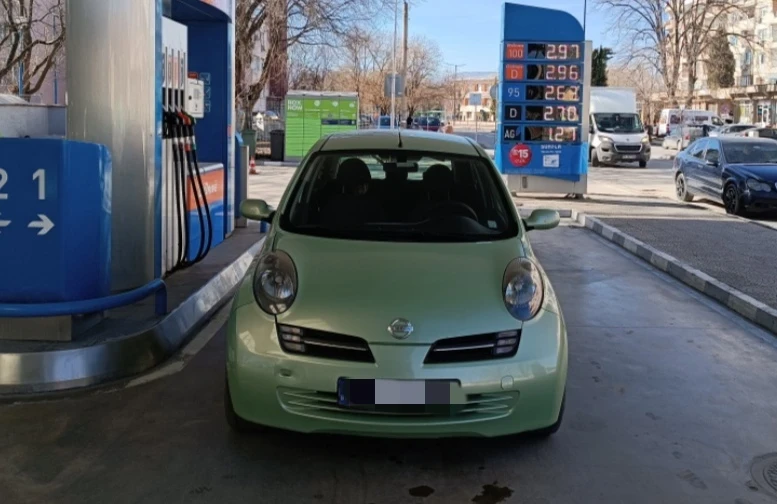 Nissan Micra 1.2, снимка 4 - Автомобили и джипове - 52929760