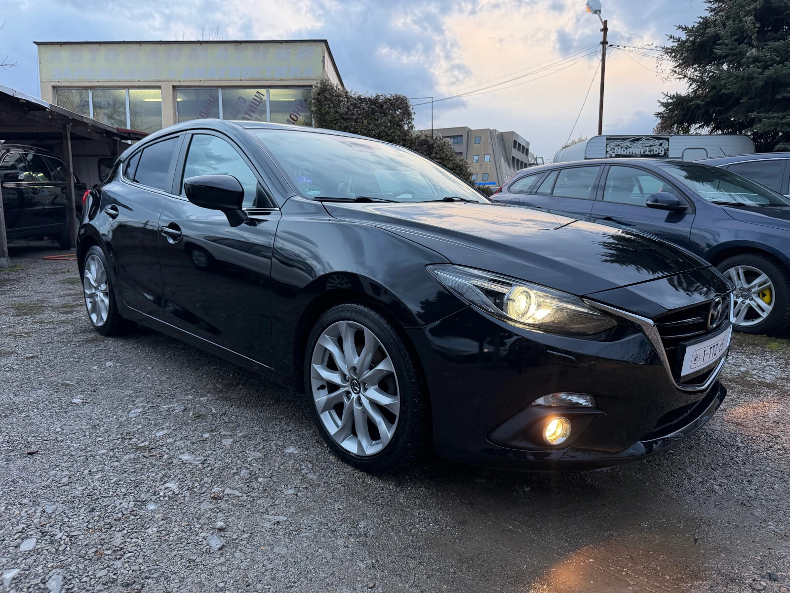 Mazda 3 2.0i, бензин, нави, 6 скорости, снимка 1