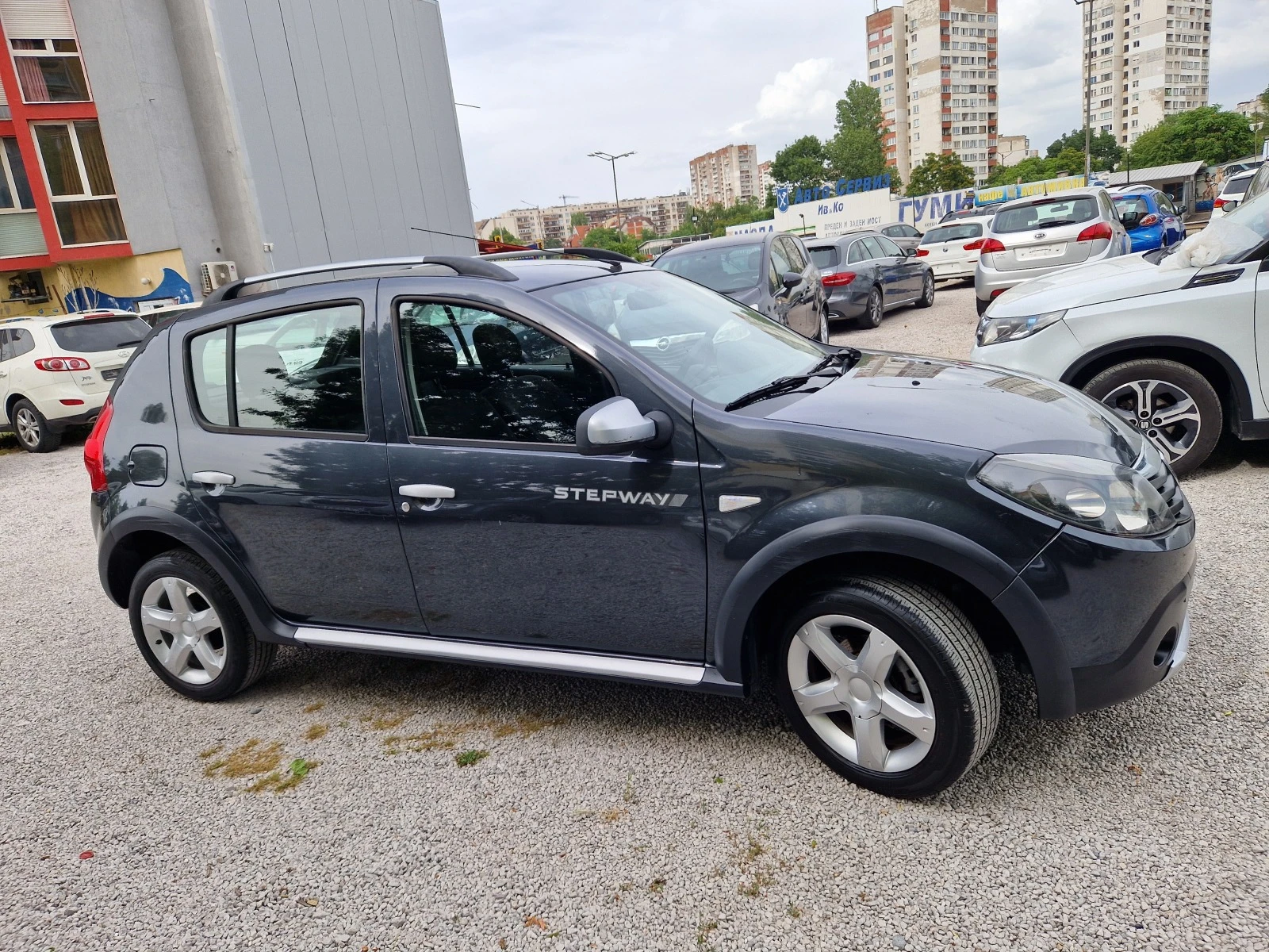 Dacia Sandero STEPWAY/1.6 газов инжекцион - изображение 4