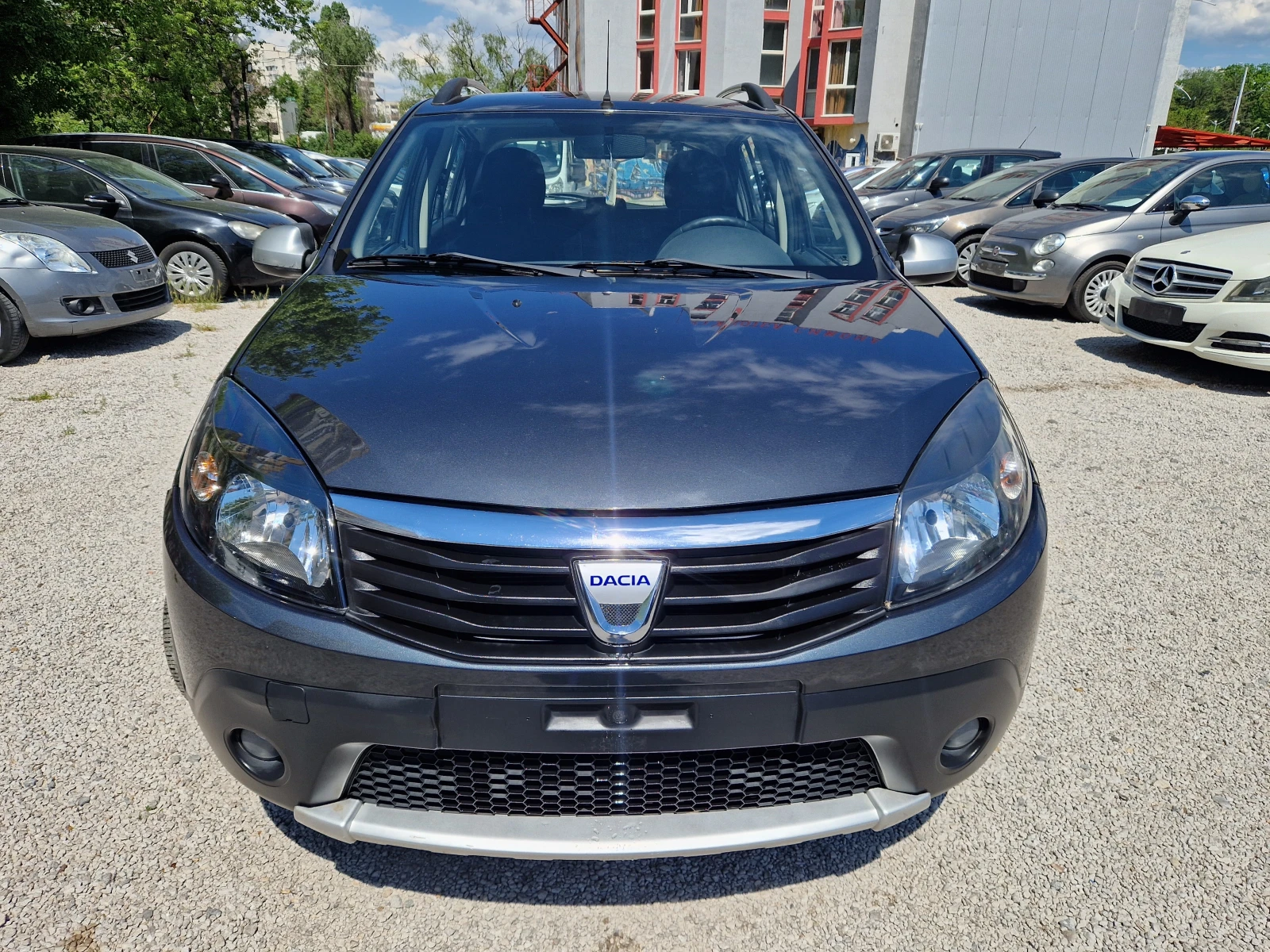 Dacia Sandero STEPWAY/1.6 газов инжекцион - изображение 2