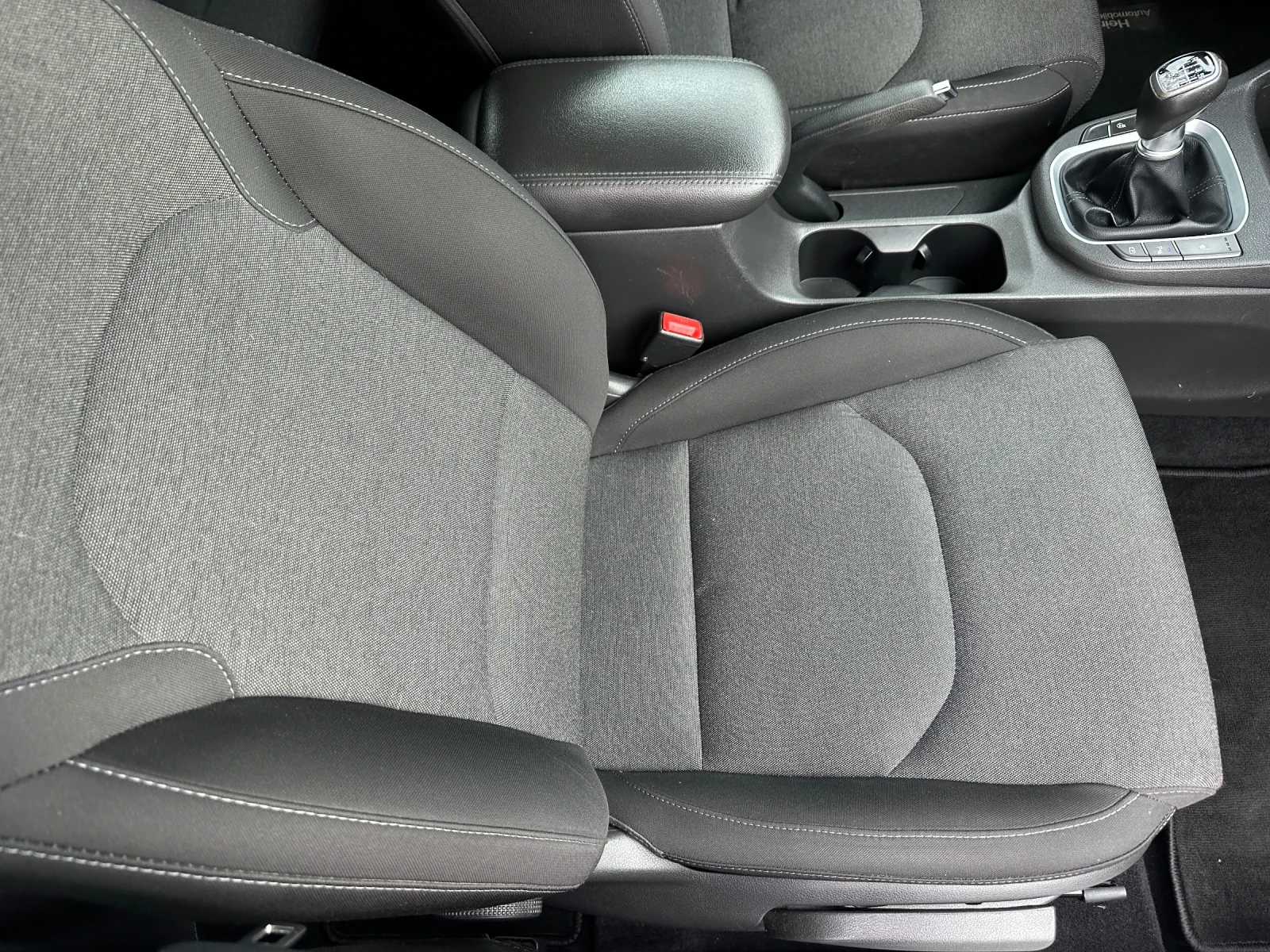 Hyundai I30 1.6 D  - изображение 10
