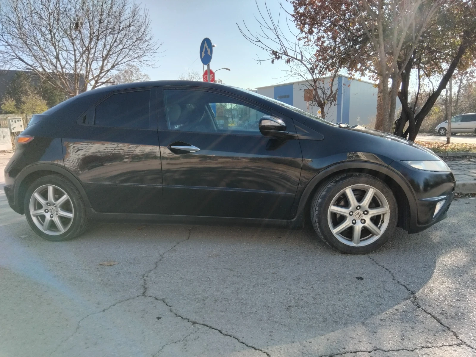 Honda Civic 1.8 140к.с - изображение 2