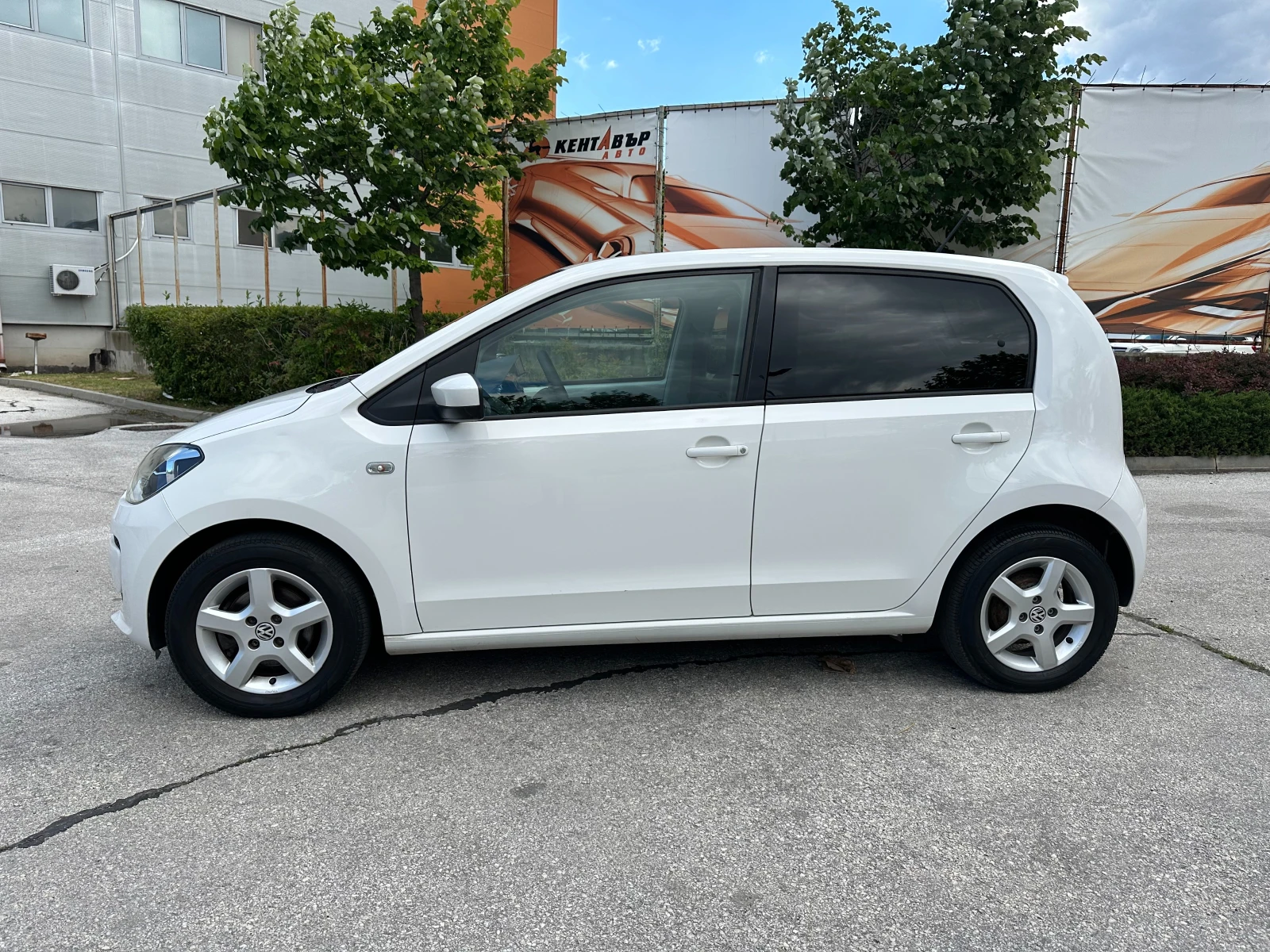 VW Up Метан/ 68 к.с. - изображение 2