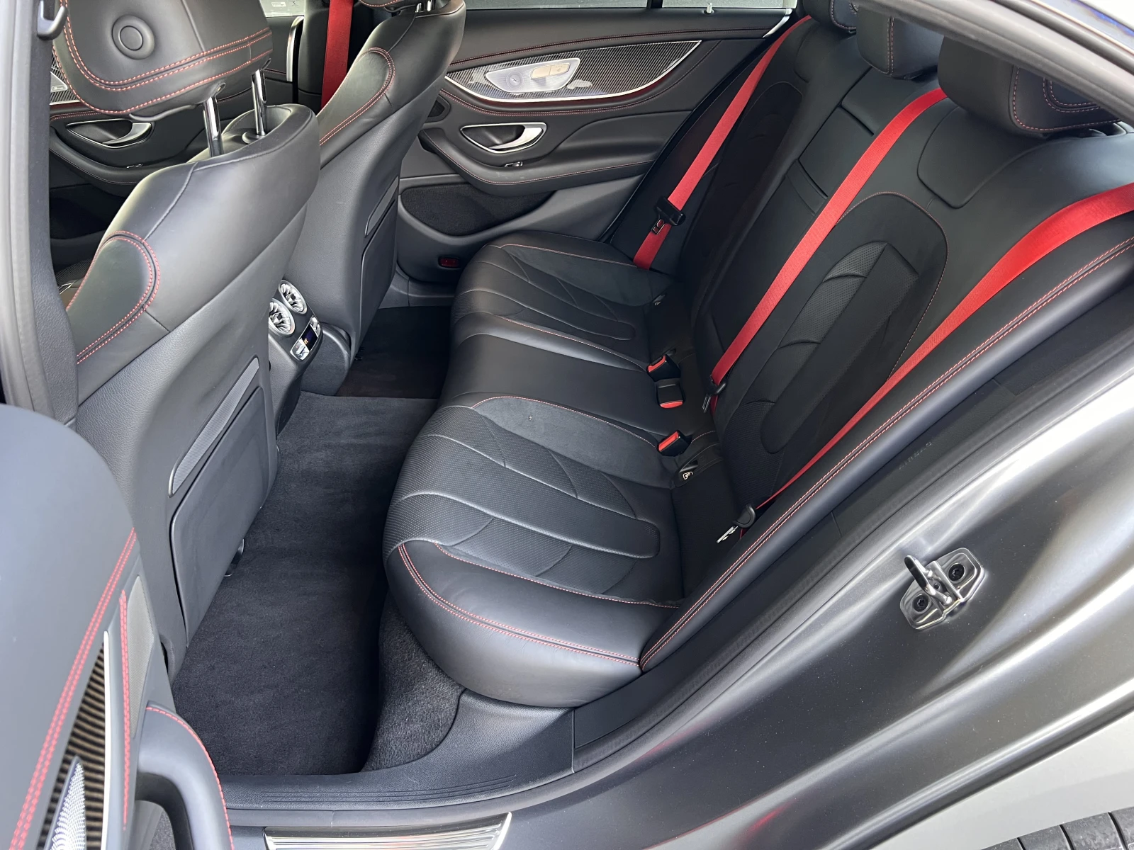 Mercedes-Benz CLS 53 AMG AMG/4MATIC/3.0/435K.C./9AT - изображение 10