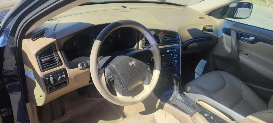 Volvo Xc70  - изображение 7