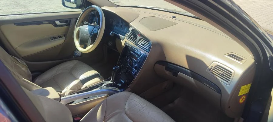 Volvo Xc70  - изображение 4