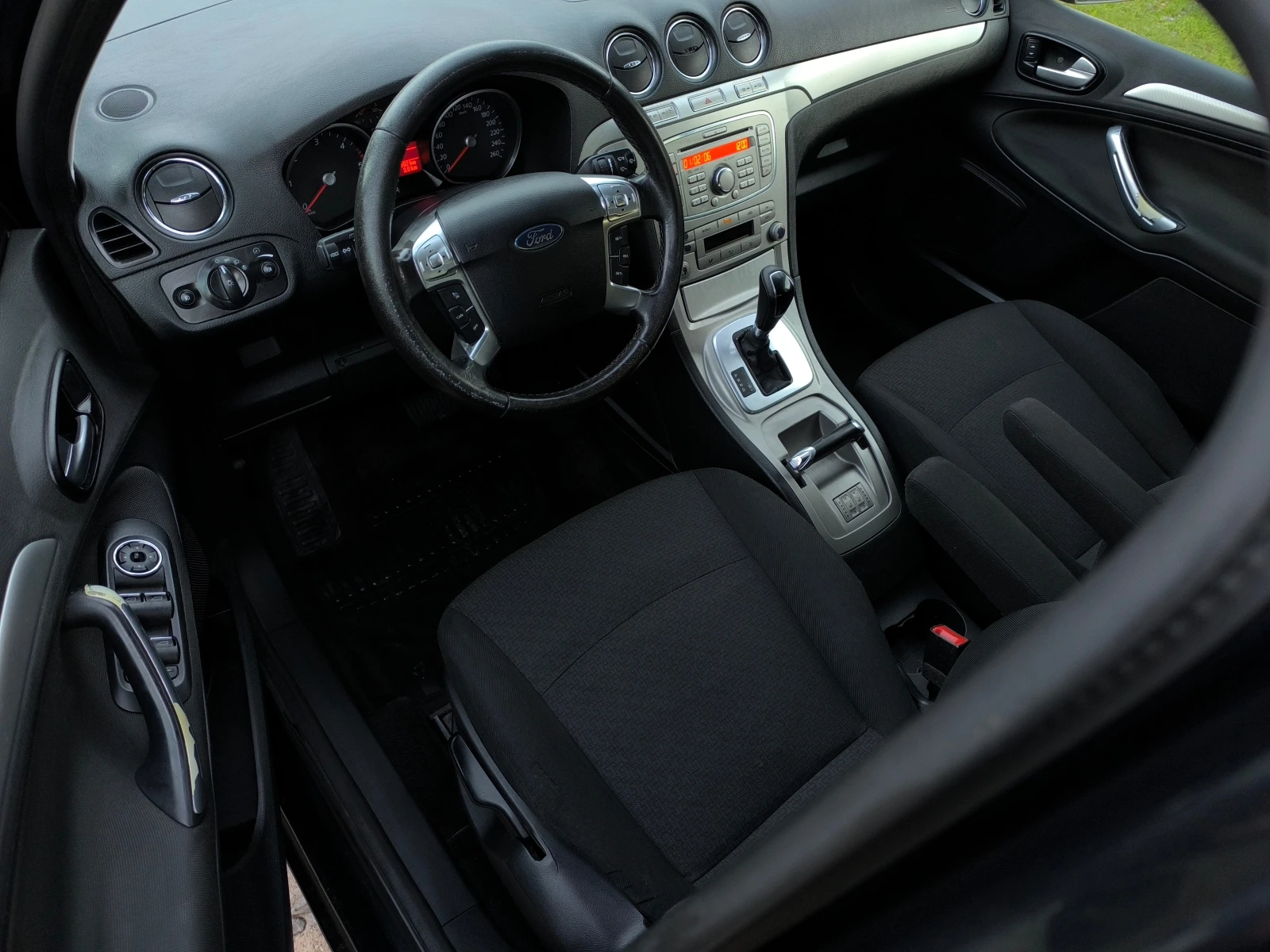 Ford Galaxy FACE LIFT-2.0TDCI-140кс-7 места-АВТОМАТИК-КЛИМА- - изображение 10