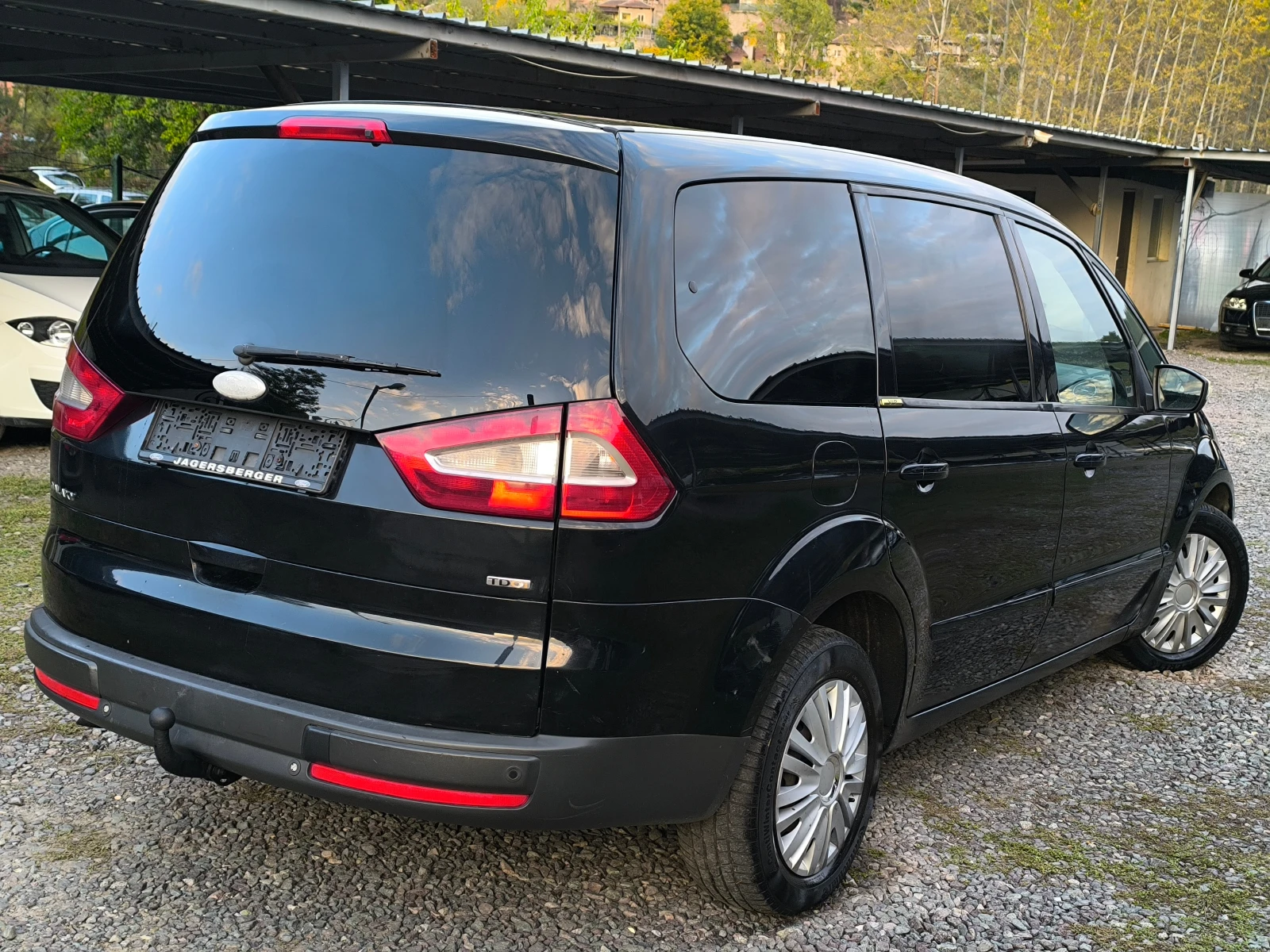 Ford Galaxy FACE LIFT-2.0TDCI-140кс-7 места-АВТОМАТИК-КЛИМА- - изображение 3