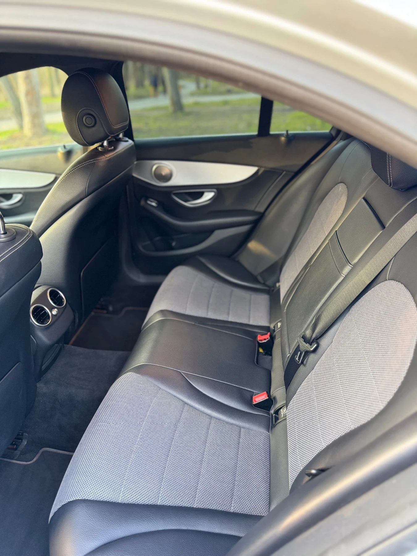 Mercedes-Benz C 220  - изображение 9