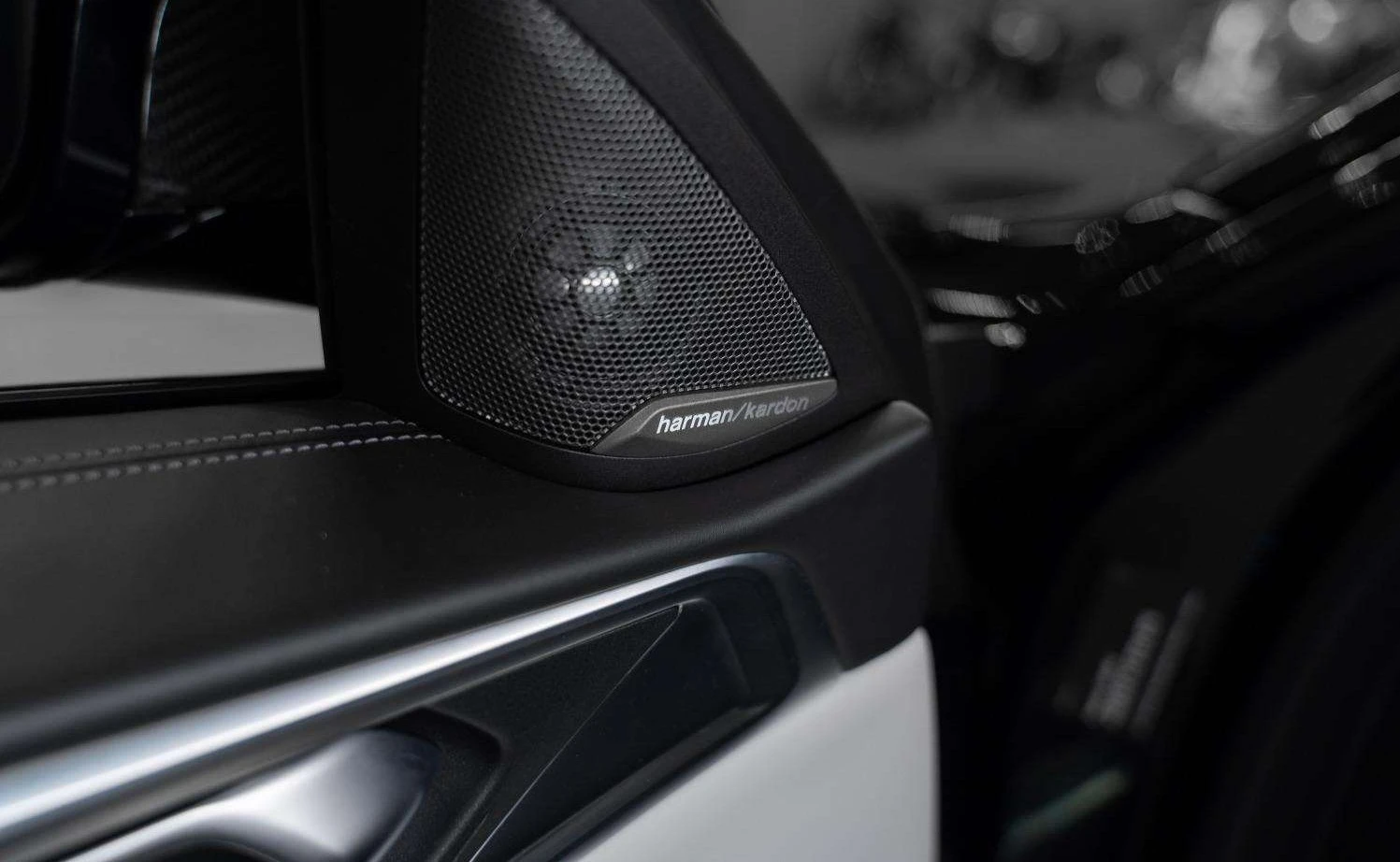 BMW M4 Competition, снимка 10 - Автомобили и джипове - 54340284