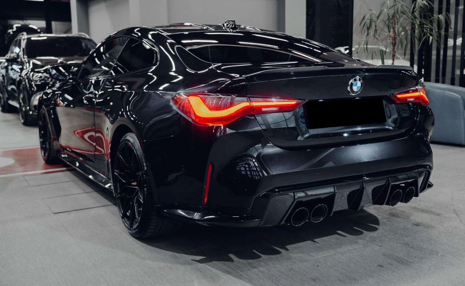 BMW M4 Competition, снимка 2 - Автомобили и джипове - 54340284