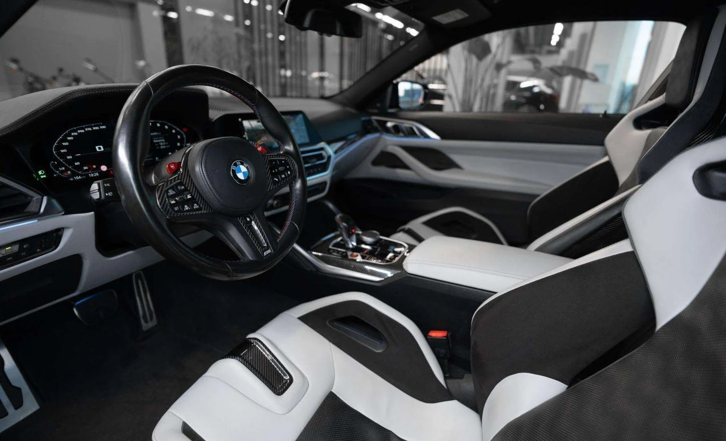 BMW M4 Competition, снимка 7 - Автомобили и джипове - 54340284