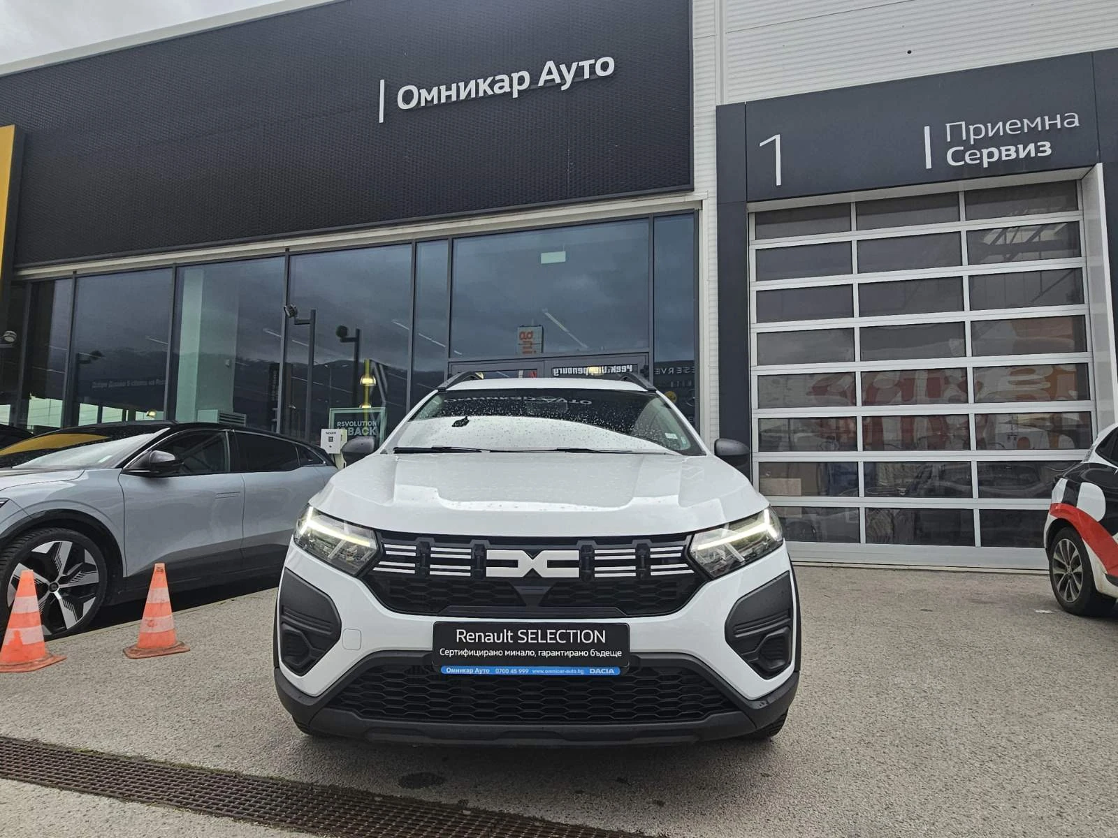 Dacia Jogger 1.0 TCe 100 LPG, снимка 3 - Автомобили и джипове - 54358892