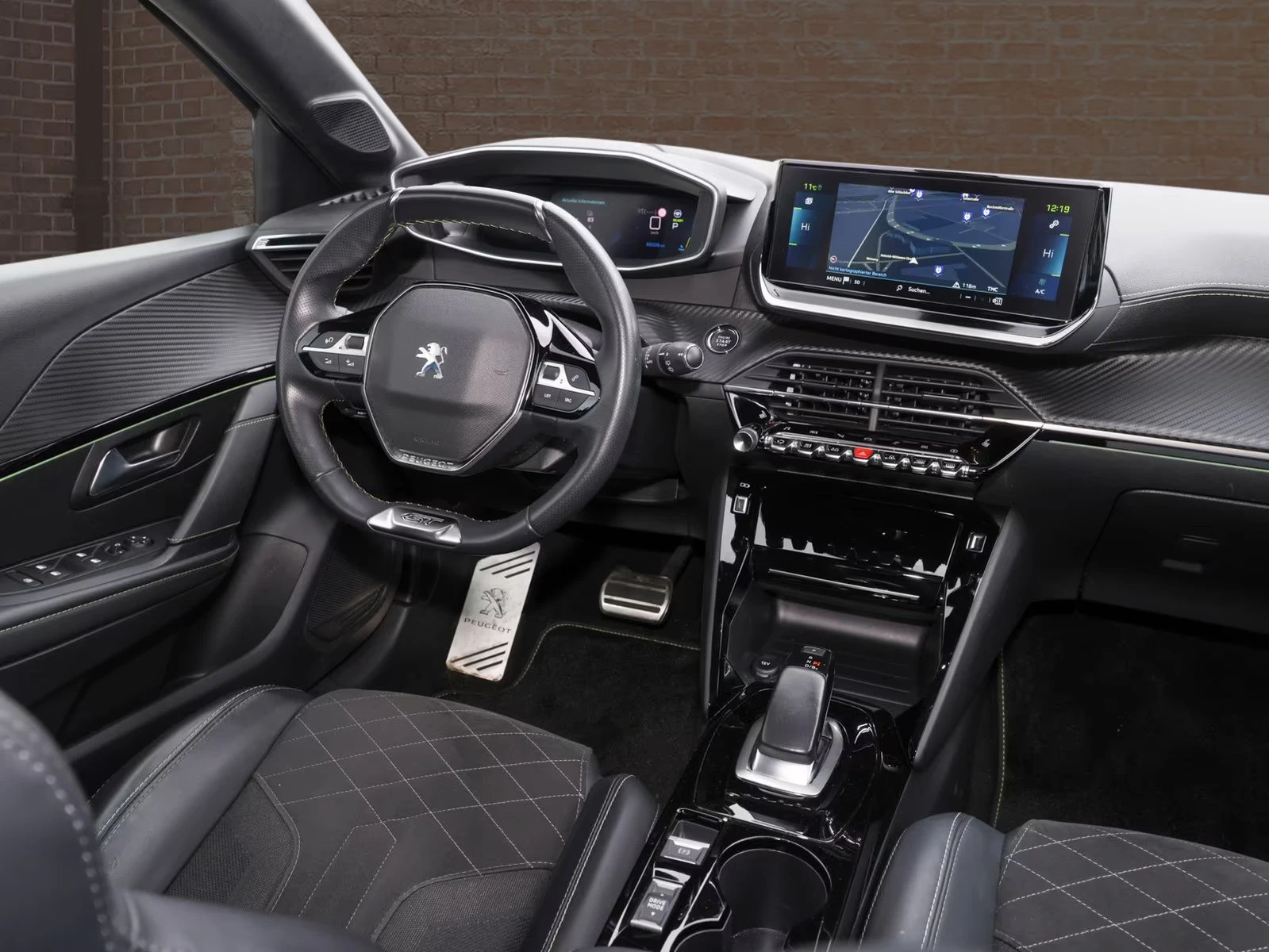 Peugeot 208 e-GT-LINE/136HP/CAM/AHK/H.PUMP/NAVI/LED/CPLAY/315q, снимка 6 - Автомобили и джипове - 54594886