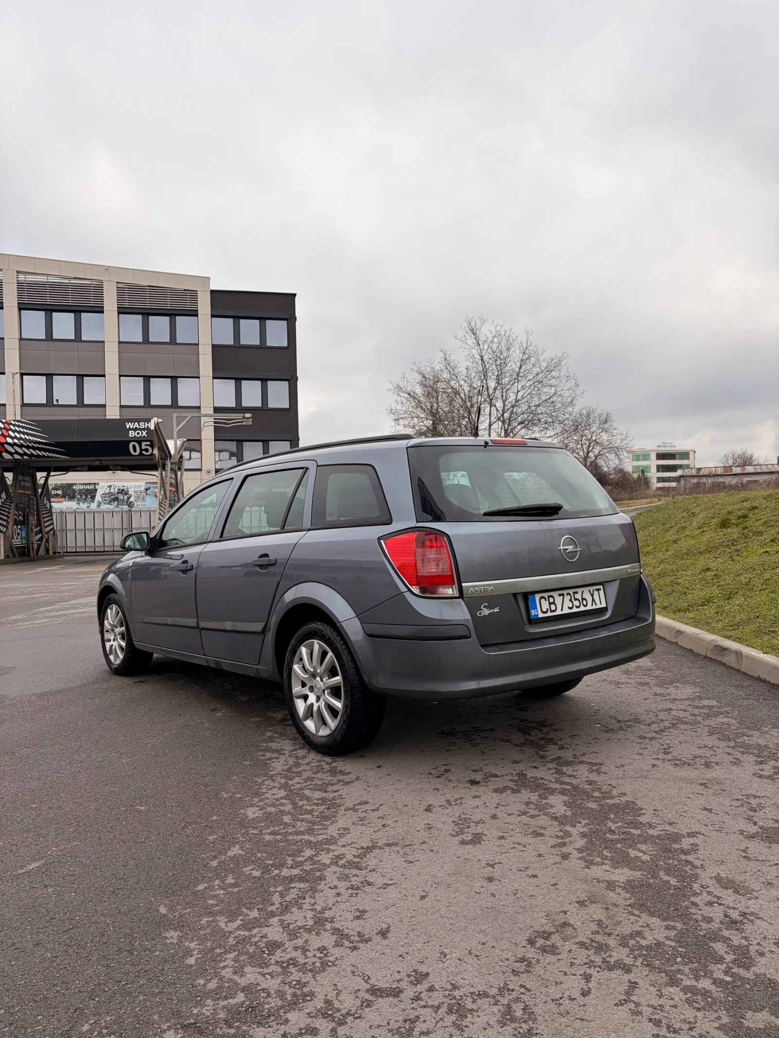 Opel Astra, снимка 3 - Автомобили и джипове - 54600499