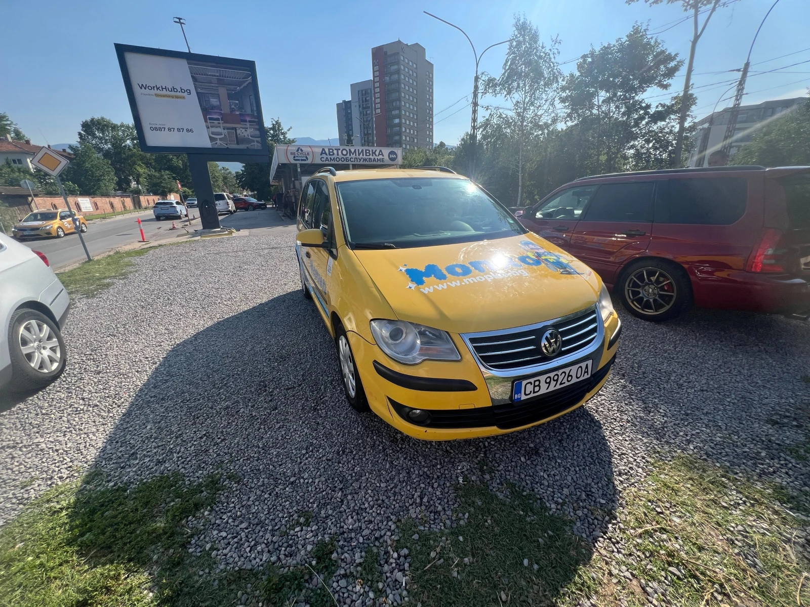 VW Touran 2.0 EcoFuel (метан/бензин), 109 к.с - 7 места, снимка 9 - Автомобили и джипове - 55424078