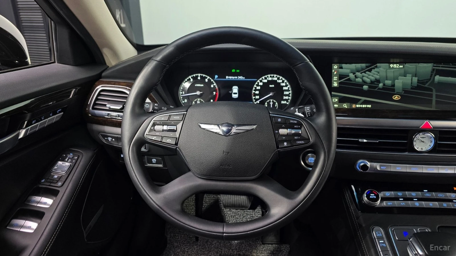 Genesis G90 3.8 Luxury* КОЖА* ОБДУХВ* НАВИ, снимка 11 - Автомобили и джипове - 55508584