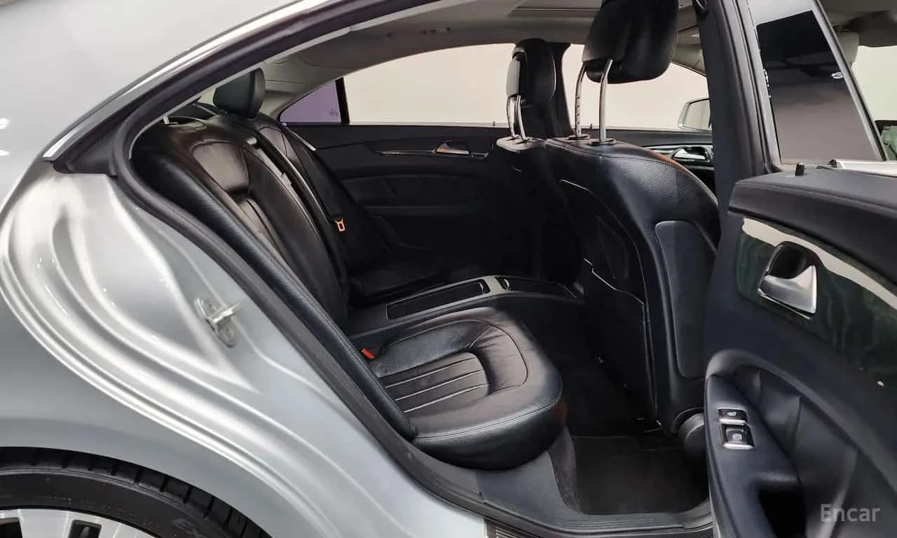 Mercedes-Benz CLS 350  d 4MATIC * ОПЦИЯ ЗА ФИНАНСИРАНЕ, снимка 11 - Автомобили и джипове - 55570971