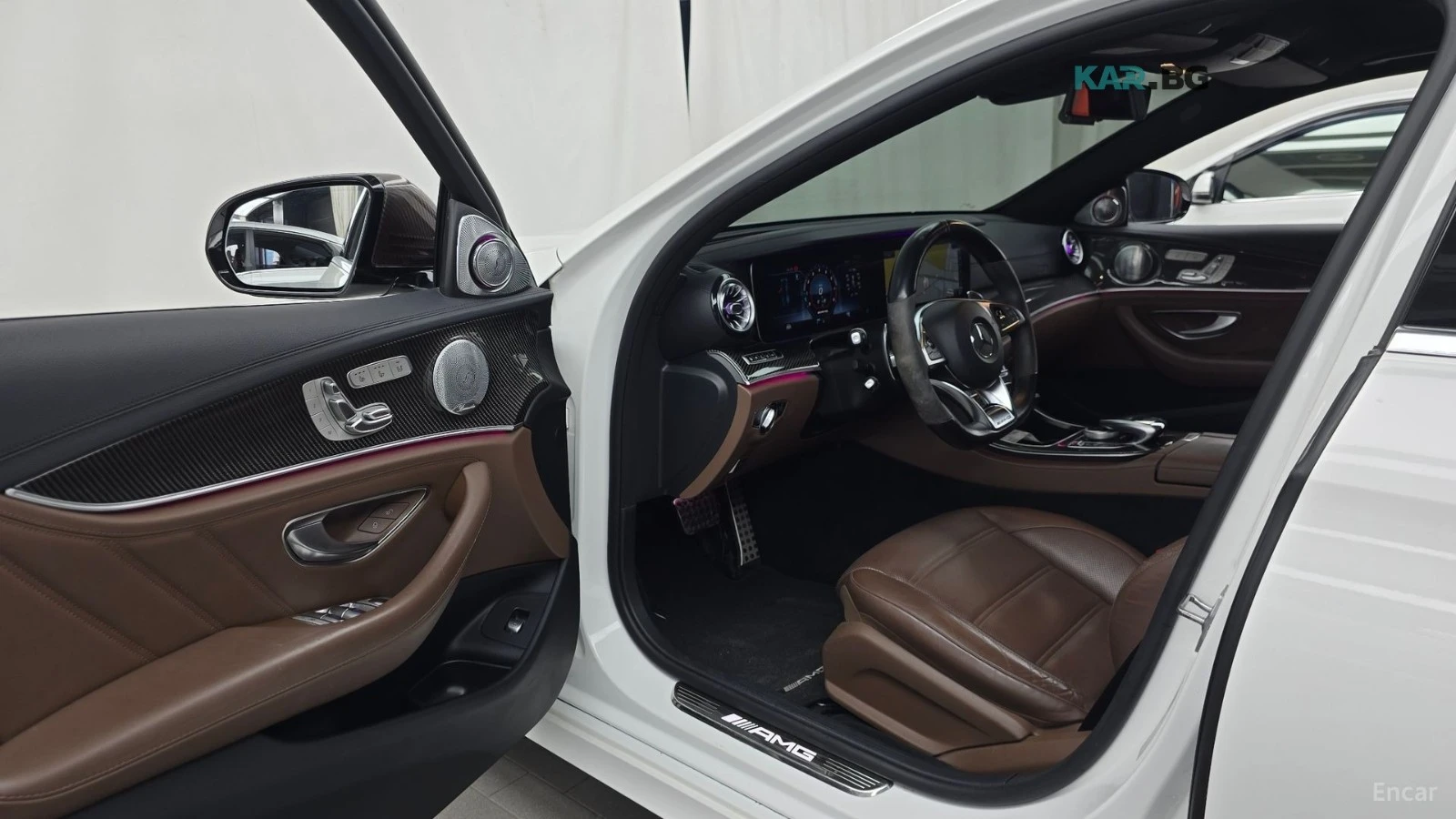 Mercedes-Benz E 63 AMG Burmester* МАСАЖ, ПОДГРЕВ и ОБДУХВАНЕ:, снимка 8 - Автомобили и джипове - 56081689