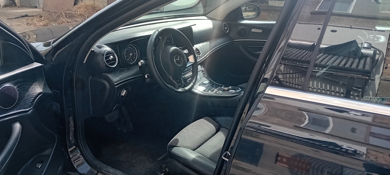 Mercedes-Benz E 220, снимка 7 - Автомобили и джипове - 56440118