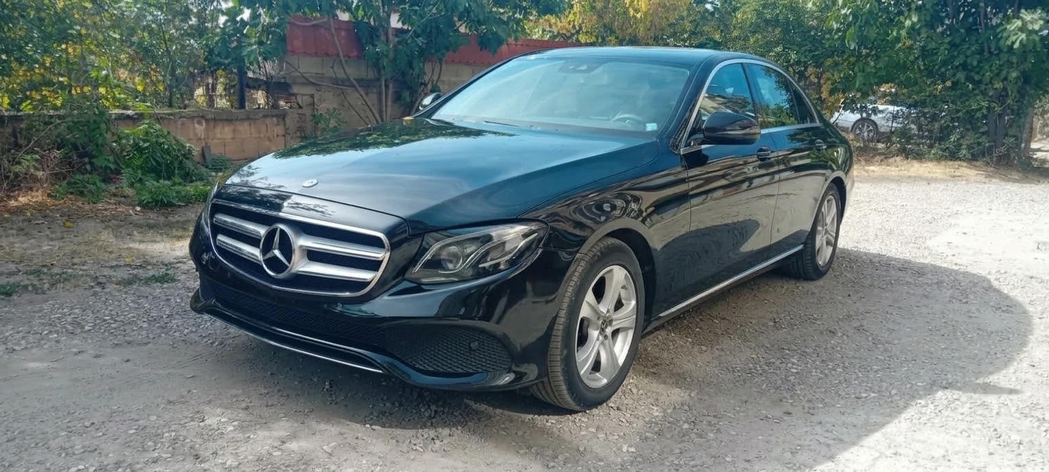 Mercedes-Benz E 220, снимка 2 - Автомобили и джипове - 56440118