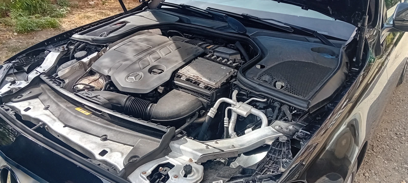 Mercedes-Benz E 220, снимка 12 - Автомобили и джипове - 56440118