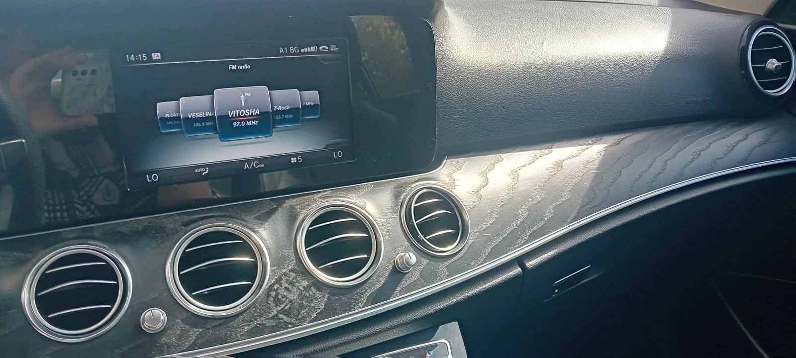 Mercedes-Benz E 220, снимка 9 - Автомобили и джипове - 56440118
