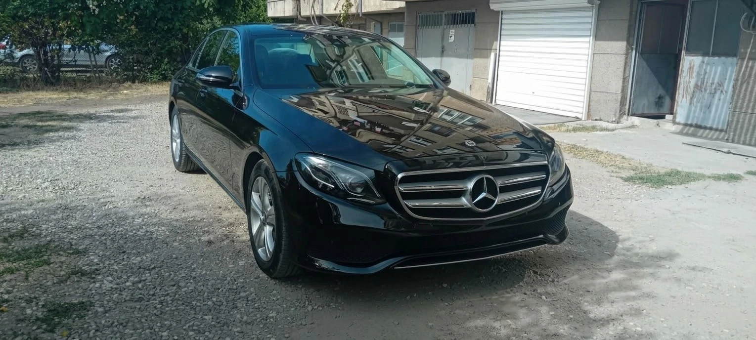 Mercedes-Benz E 220, снимка 6 - Автомобили и джипове - 56440118