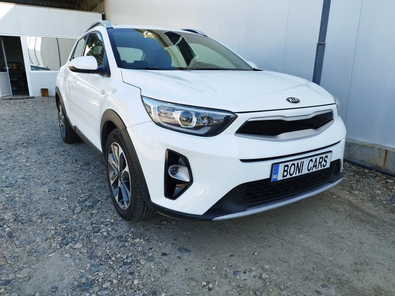 Kia Stonic 1.6 CRDI, снимка 8 - Автомобили и джипове - 42181015