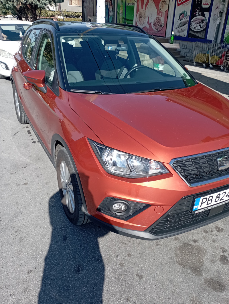 Seat Arona, снимка 10 - Автомобили и джипове - 46686899