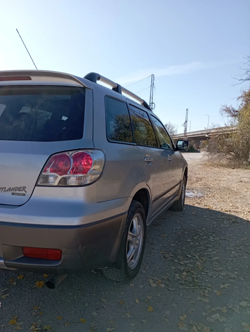 Mitsubishi Outlander 2.0 16v 136 к.с 4 wd АГУ , снимка 13 - Автомобили и джипове - 47833837