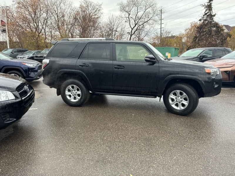 Toyota 4runner * 4WD * CARFAX * БЕЗ ПЪРВОНАЧАЛНА ВНОСКА, снимка 3 - Автомобили и джипове - 52852375