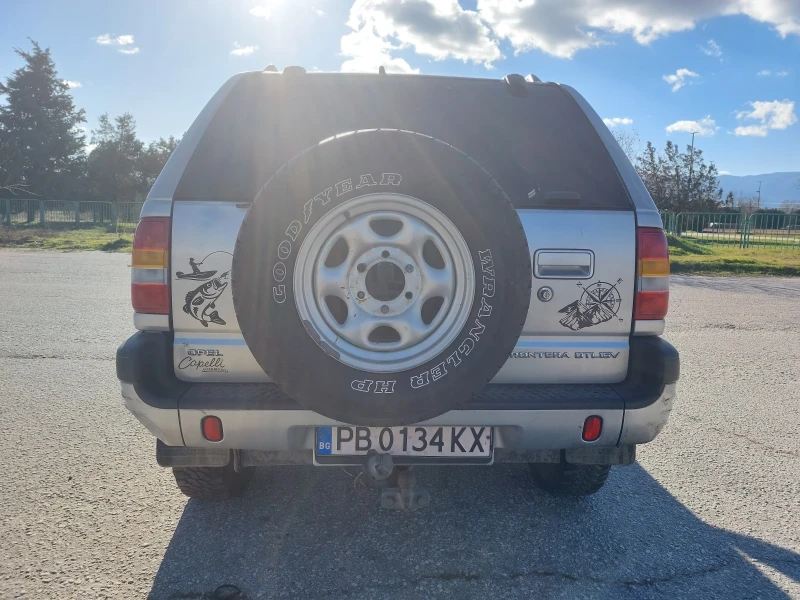Opel Frontera 2.2, снимка 14 - Автомобили и джипове - 52960889