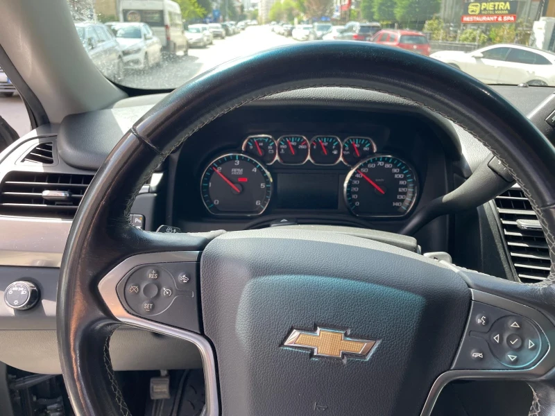 Chevrolet Suburban, снимка 4 - Автомобили и джипове - 53200705