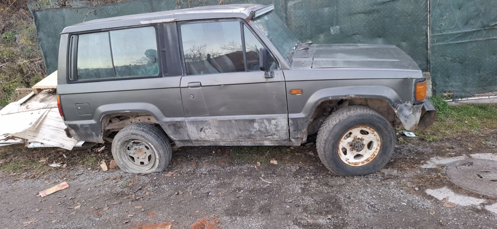 Isuzu Trooper 2.6 бензин с газ  - изображение 2