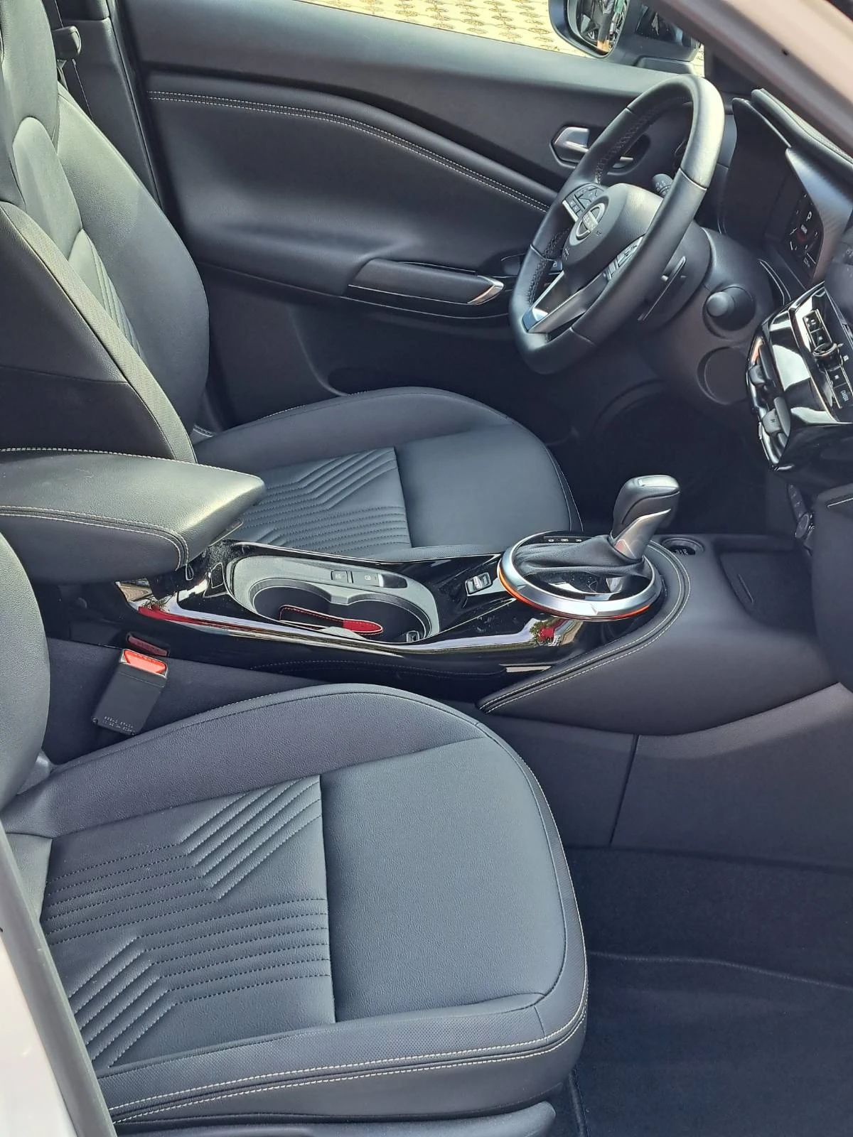 Nissan Juke 1.0 DiG-T 7DCT TEKNA   - изображение 10