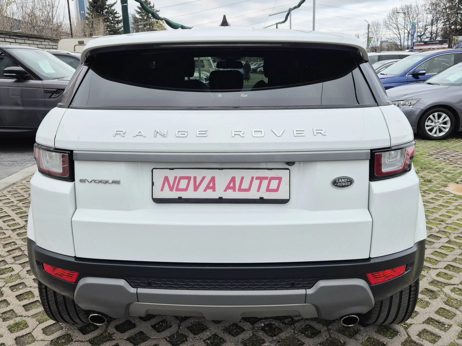 Land Rover Range Rover Evoque 2.0-AUTOMATIC-КОЖА-FACE LIFT - изображение 3