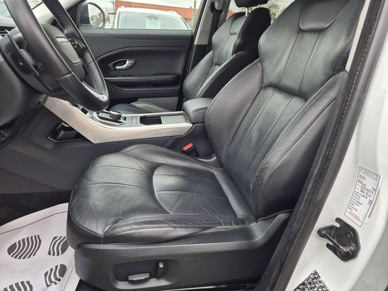 Land Rover Range Rover Evoque 2.0-AUTOMATIC-КОЖА-FACE LIFT - изображение 7