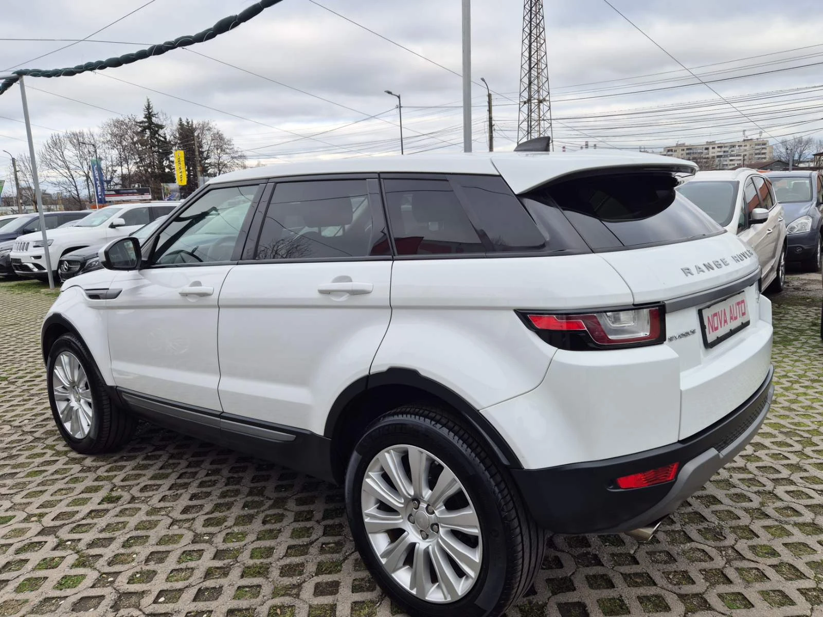 Land Rover Range Rover Evoque 2.0-AUTOMATIC-КОЖА-FACE LIFT - изображение 2