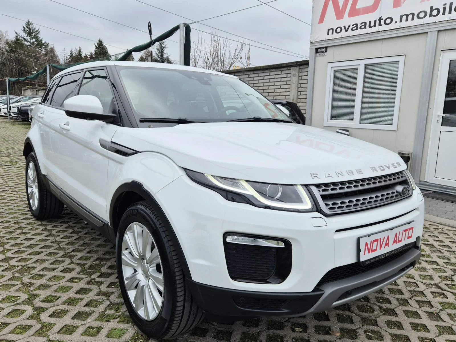 Land Rover Range Rover Evoque 2.0-AUTOMATIC-КОЖА-FACE LIFT - изображение 5